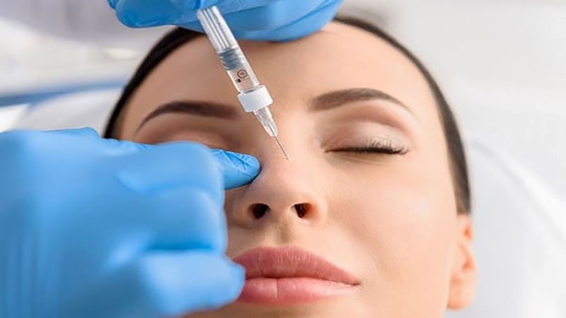 تزریق کورتون به بینی برای کاهش تورم بینی پس از جراحی